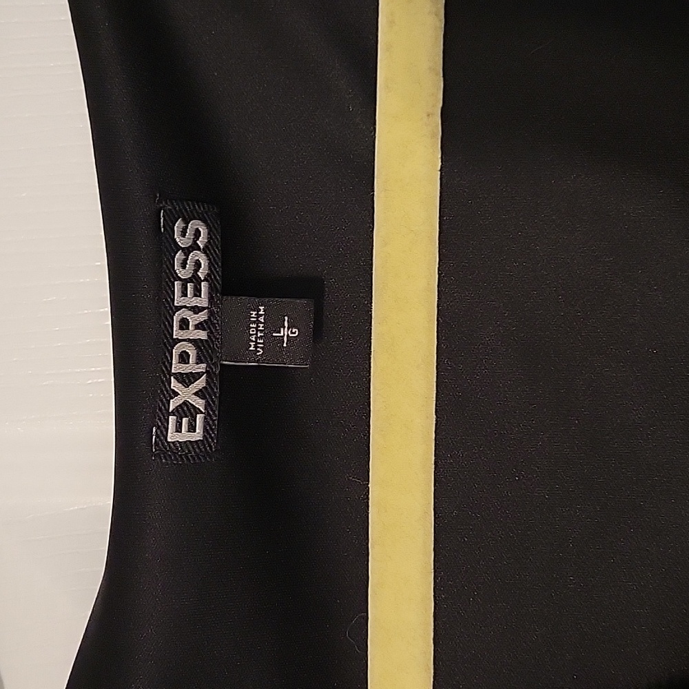 Express Romper - Picture 3 of 4